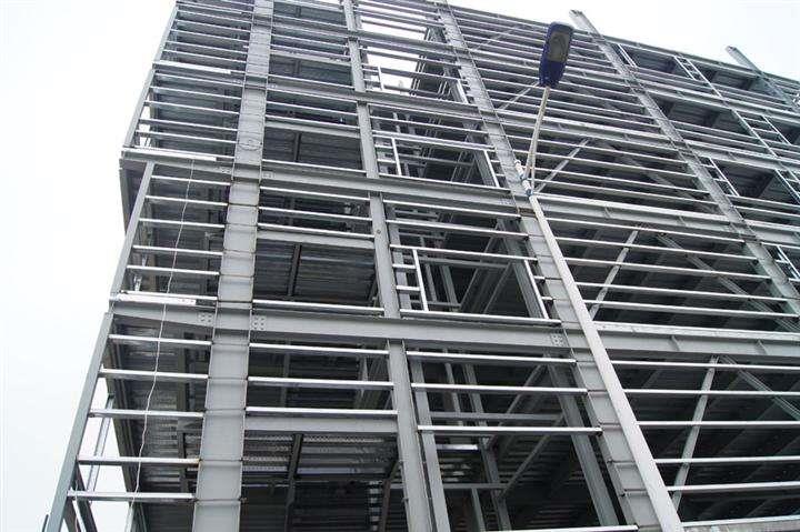 阿尔山高层钢结构的支撑布置与构造需要符合哪些规范